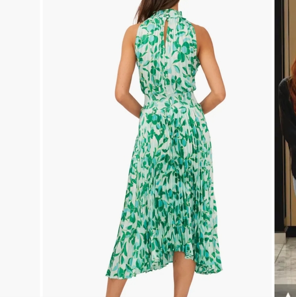 Halogen Floral Pleated Sharkbite Hem Midi Dress - Picture 2 of 9